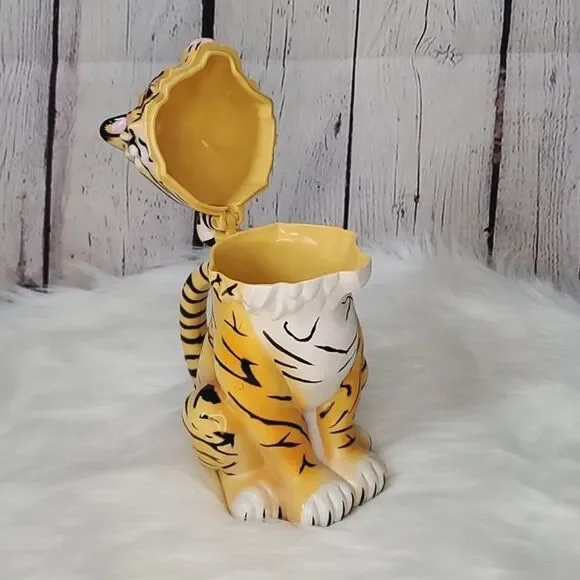 Collectible 3D Tiger Plastic Mug Cup Ringling Bros Barnum & Bailey Circus 8" - Picture 9 of 13